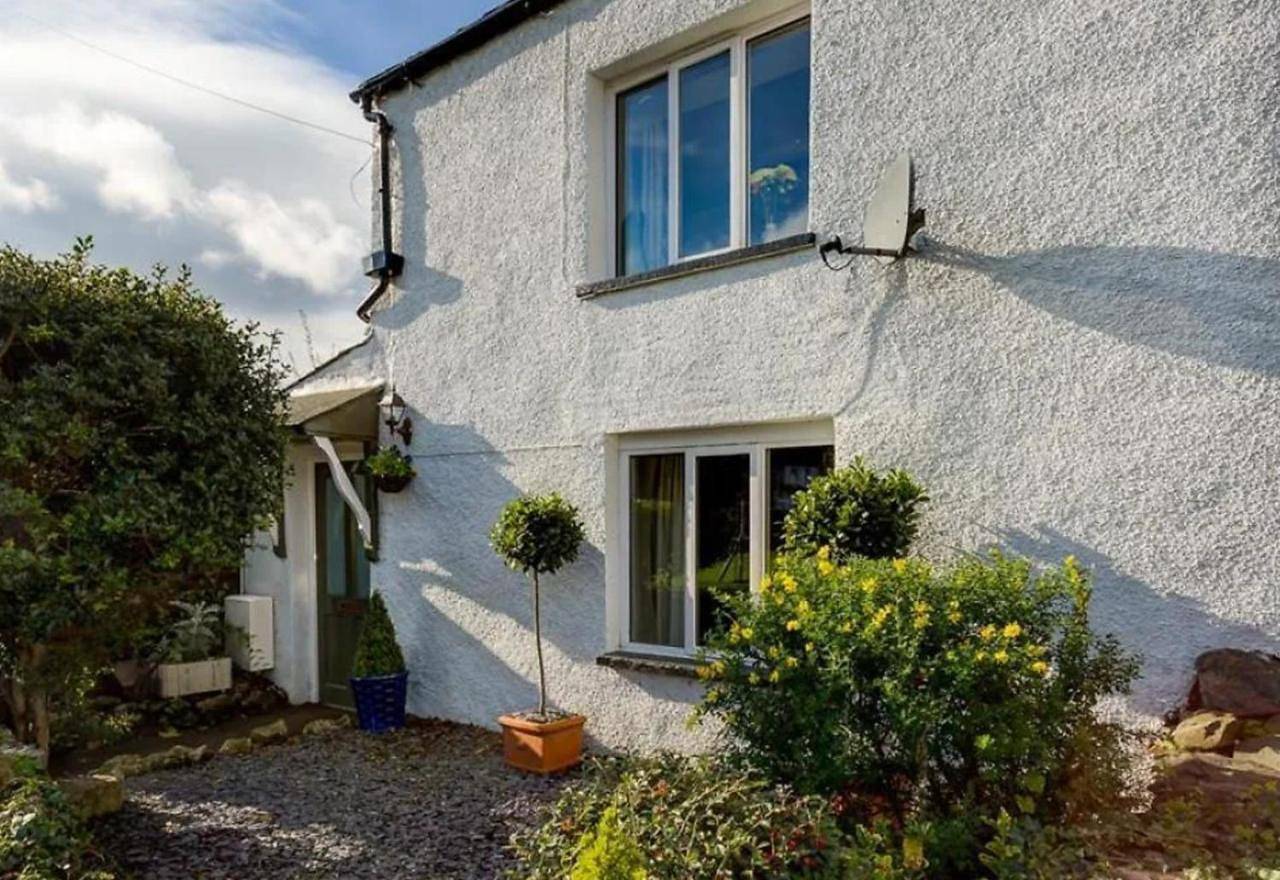 Holly Cottage in Cartmel, Lake District