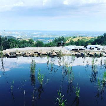 Maison de campagne pour 8 personnes, avec vue sur le lac ainsi que jardin et piscine à Dourgne