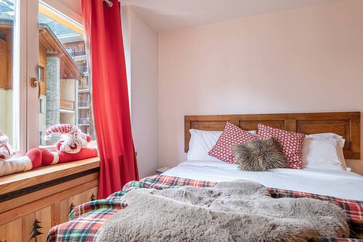 Ganze Wohnung, Alpine Nook - Central Cervinia Ski-in/Ski-o in Cervinia, Valtournenche