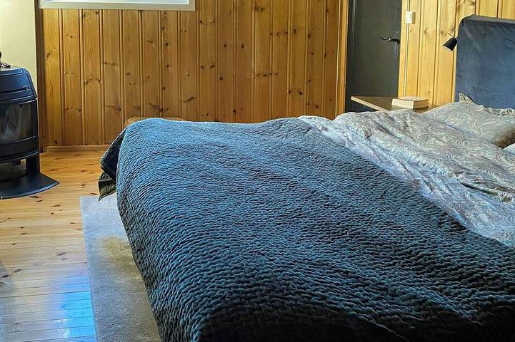 Berghütte am Ende einer ruhigen Straße bei Tisleia in Nord-Aurdal