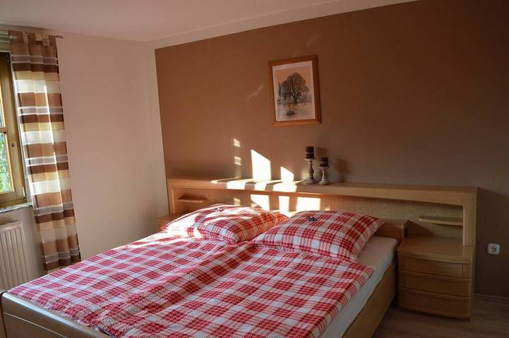 Gîte pour 4 personnes, avec jardin et terrasse à Rhauderfehn - 2