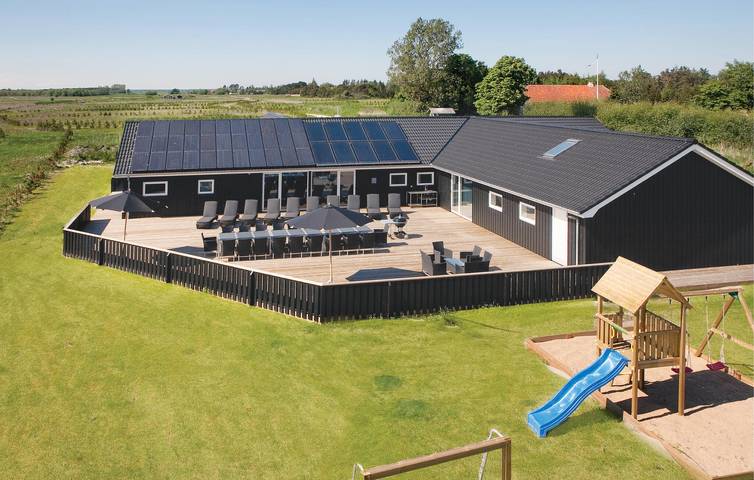 Ferienhaus für 26 Personen, mit Whirlpool und Garten sowie Sauna und Pool, kinderfreundlich in Bratten