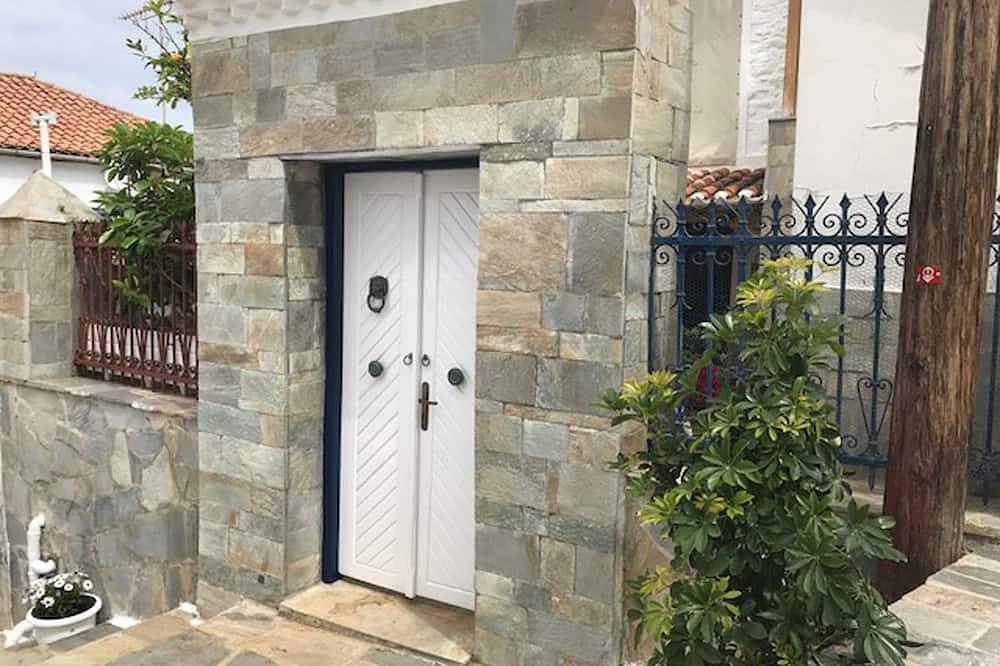 Lemon House in Hydra