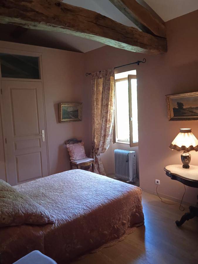Double Room with Garden View in Brux, Vienne (France)