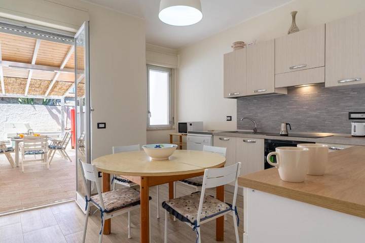 Gîte pour 6 personnes, avec balcon à Torre Faro - 3