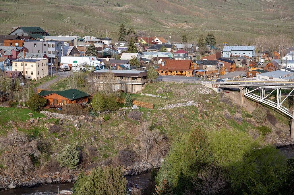 Ganze Wohnung, Parks Riverside A in Gardiner Nordeingang des Yellowstone in Gardiner, Absaroka Range