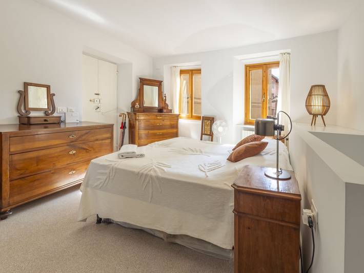 Gîte pour 4 personnes, avec balcon à Brovello-Carpugnino - 4