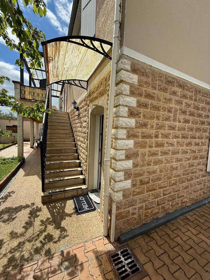 Gîte pour 2 personnes, avec vue et jardin, animaux acceptés à Beaune - 4