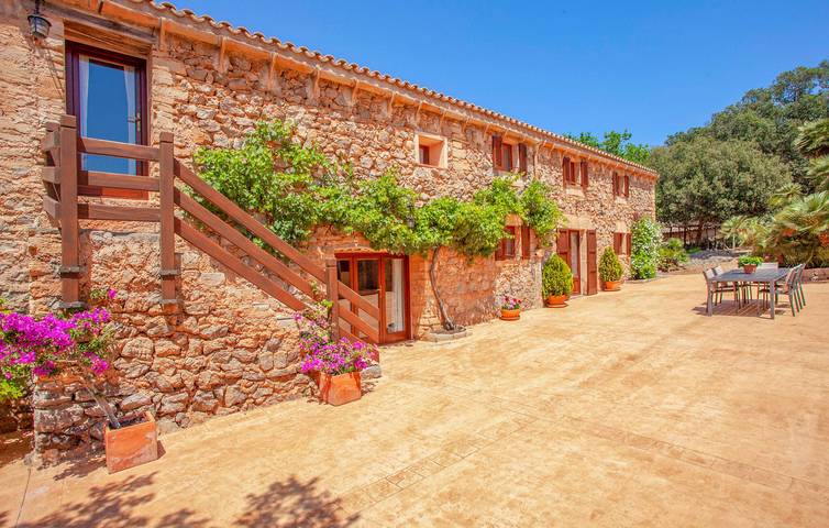 Gemütliche Terrassenwohnung mit Pool & Internet in Artà, Mallorca Osten