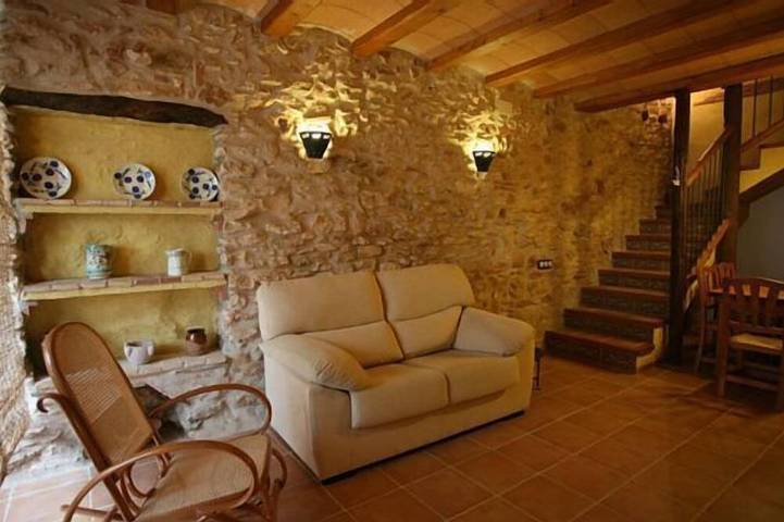 Gîte pour 6 personnes, avec piscine et balcon