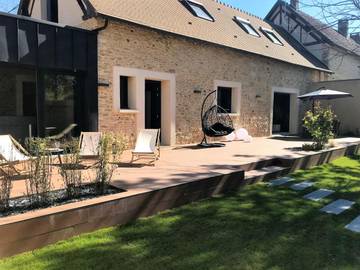Gîte pour 6 personnes, avec jacuzzi ainsi que sauna et jardin à Ménilles