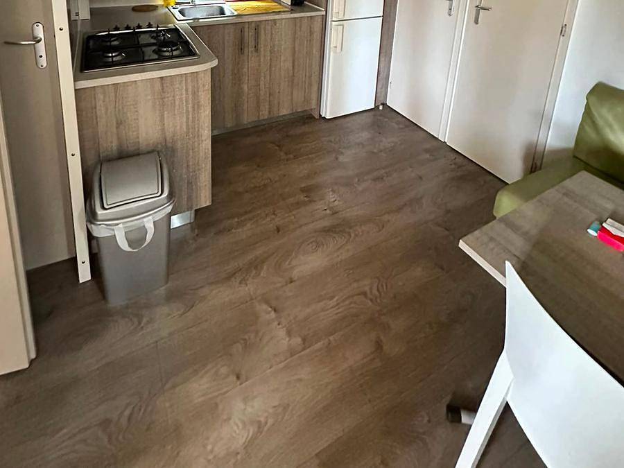 Camping Les Lauriers Roses - Mobilhome 4 personnes - Provence - 4 pers - 2ch - Clim/Tv - 26m2 in Roquebrune-sur-Argens, Côte méditerranéenne (France)