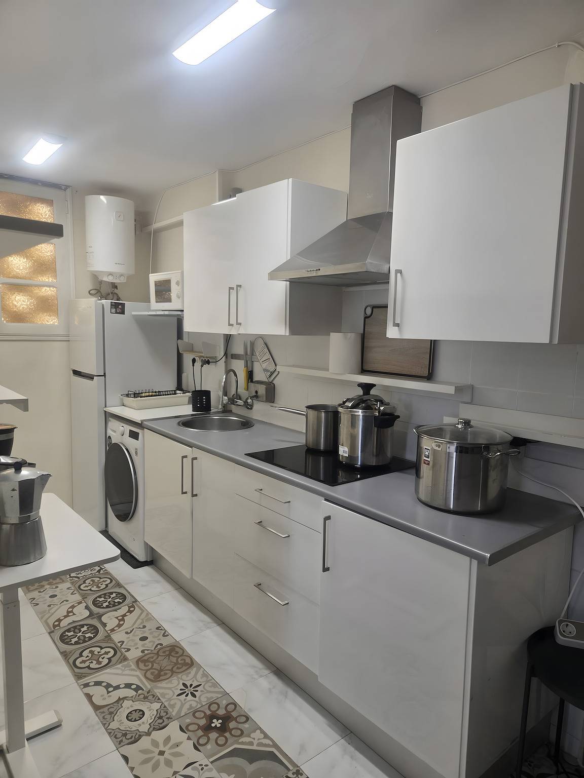 Appartement entier, Appartement de vacances 'Olas' avec piscine partagée, terrasse privée et Wi-Fi in Maspalomas, San Bartolomé de Tirajana