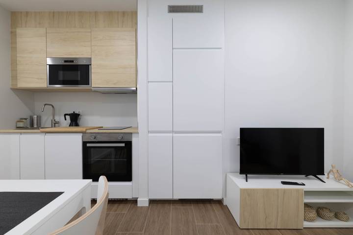 Ganze Wohnung, Apartment Candida mit Bergblick, Gemeinschaftsgarten und Klimaanlage in San Cosme de Outeiro, Outes