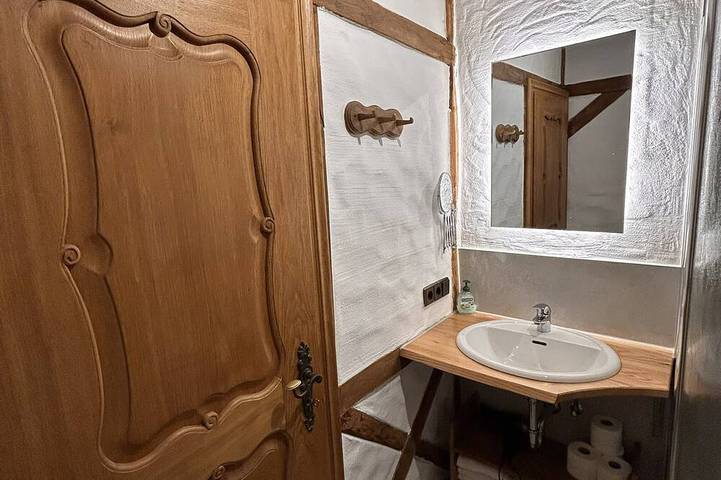 Ferienwohnung für 3 Personen, mit Balkon und Whirlpool sowie Sauna in Zell Stadt (Mosel) - 4