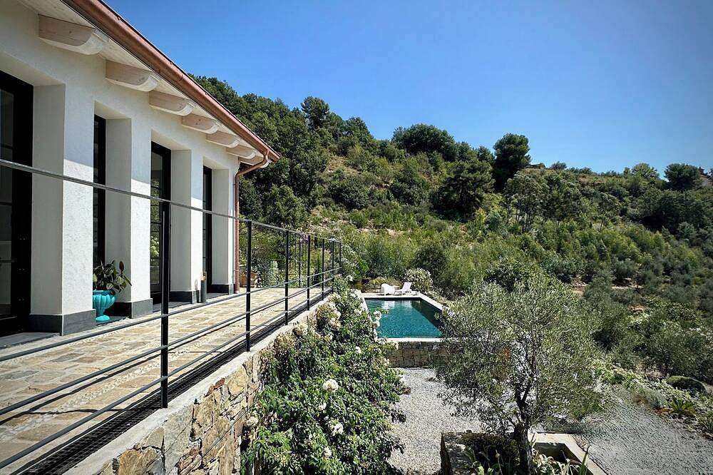 Design country house with pool & sea view - natural idyll between Dolceacqua & the sea in Dolceacqua, Ligurian Alps