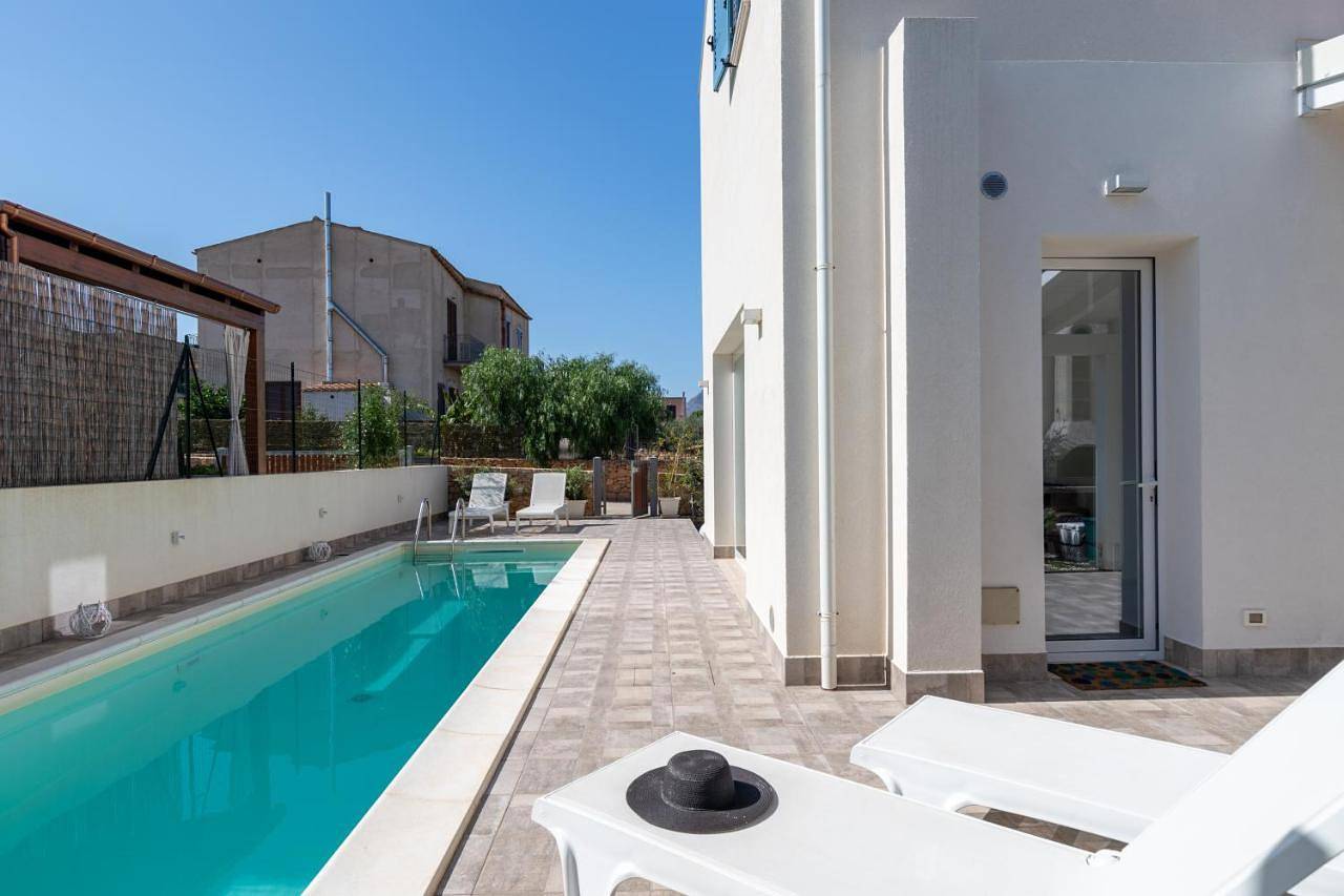 Villa con Piscina vicino San Vito Lo Capo in Cornino, Custonaci