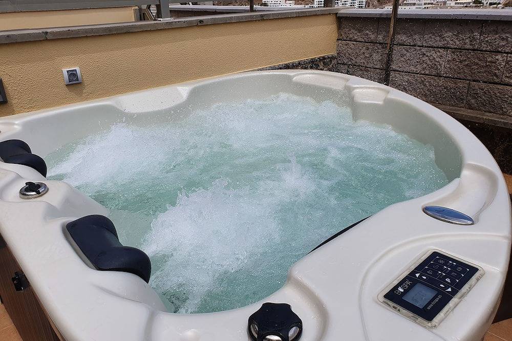Las Brisas de Puerto Rico con Jacuzzi in Puerto Rico (Gran Canaria), Gran Canaria Sur