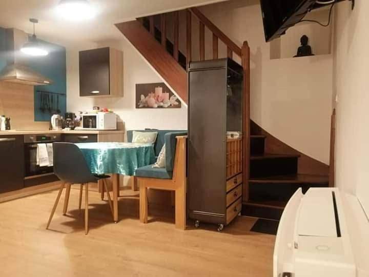 One-Bedroom House in Trélévern, Rosa Granitküste