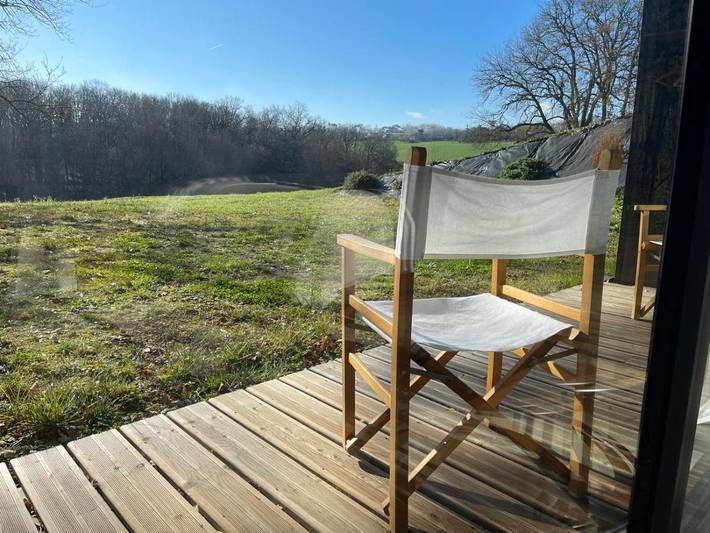 Location de vacances pour 2 personnes, avec balcon ainsi que vue et jardin dans Gémil - 4