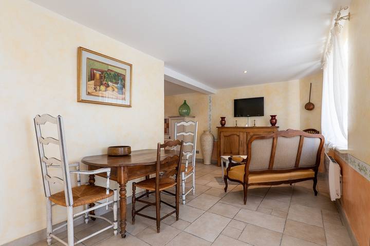Location de vacances pour 3 personnes, avec jardin, animaux acceptés à Redortiers