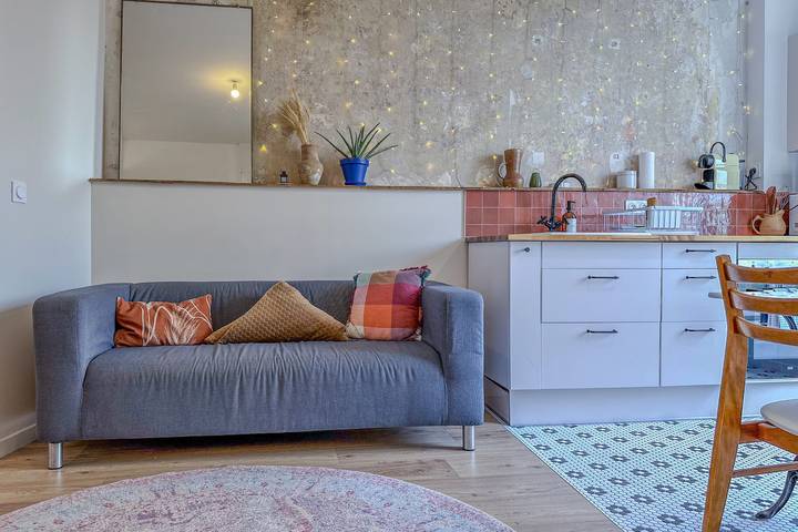 Estudio entero, #Iu | The Voiron Flower in Voiron, Isère