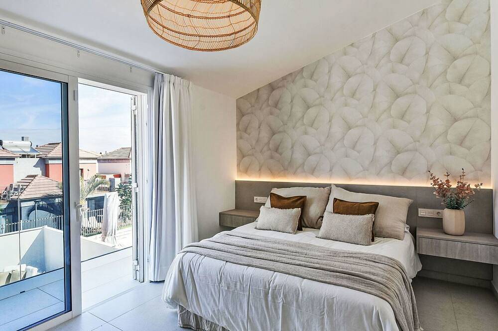 Wonderful private villa for 8 people with Wifi, A/C, private pool, Tv, patio and pets allowed in Maspalomas, San Bartolomé de Tirajana