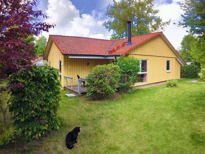 Ferienpark für 4 Personen, mit Terrasse und Garten in Mirow