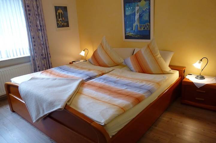 Ferienwohnung für 3 Personen, mit Terrasse und Garten in Apen - 2