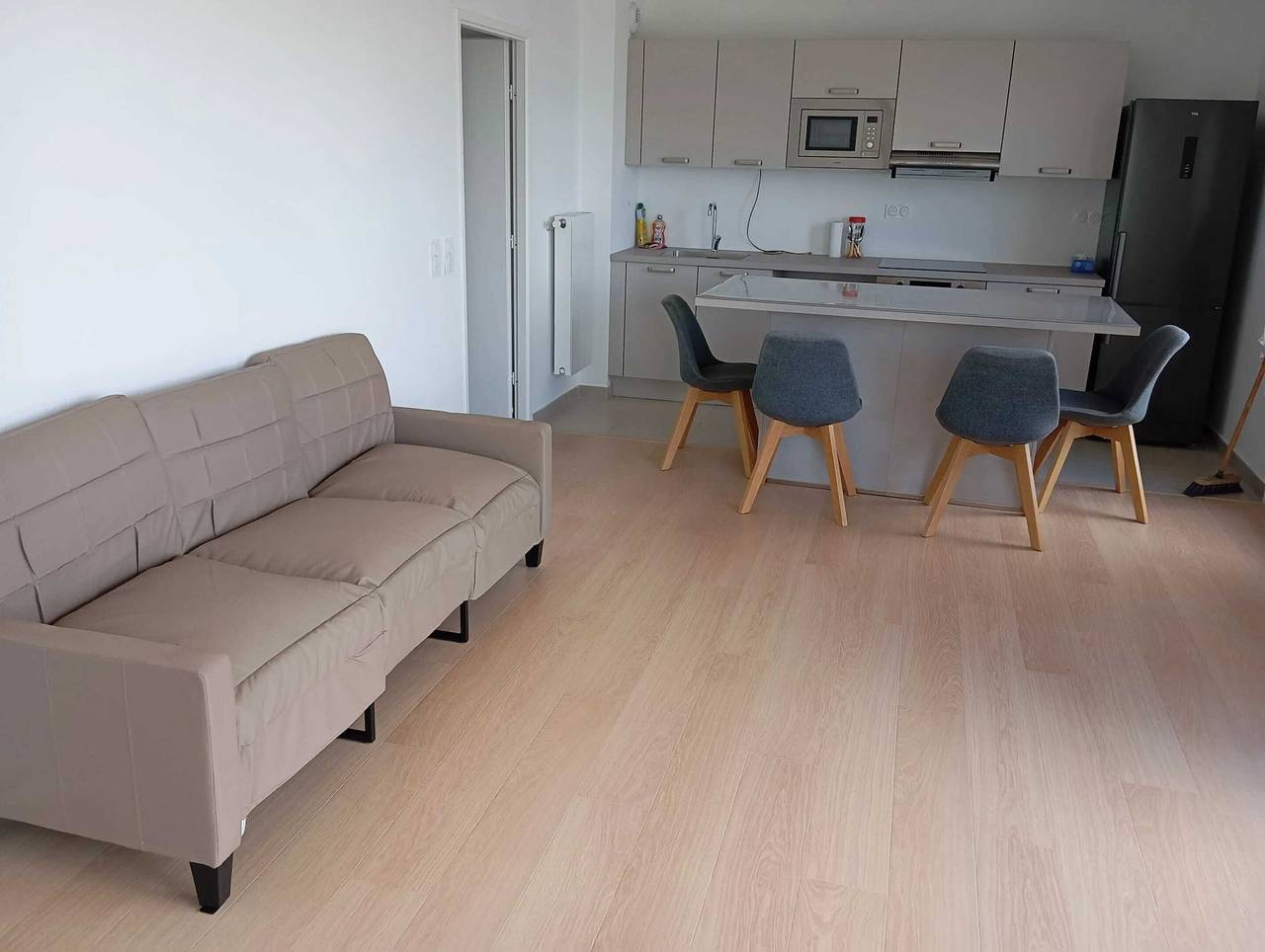 Apartamento entero, Acogedor apartamento en Nanterre de 66 m² in Nanterre, Altos del Sena