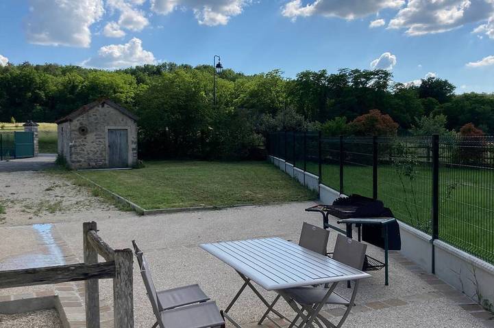 Location de vacances pour 6 personnes, avec jardin à Le Vaudoué