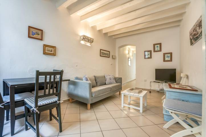Encantadora casa de vacaciones "Casa Juana" en el casco antiguo con Wi-Fi y aire acondicionado; aparcamiento disponible in Ciudadela, Costa de Menorca
