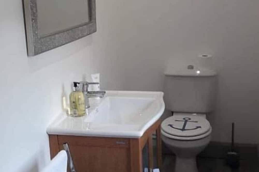 Ganze Wohnung, Tory Island 1-Bed Apt, Sleeps 4, Parking, Sea View in Glenties, County Donegal