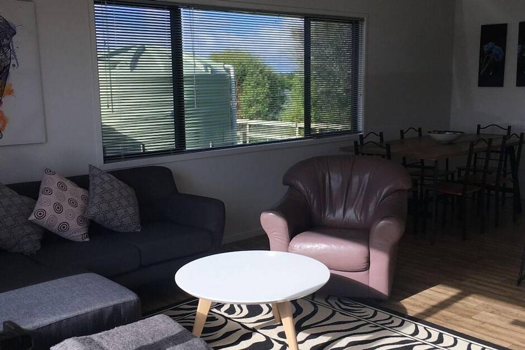 Entspannen Sie sich und genießen Sie den weiten Meerblick in Northland