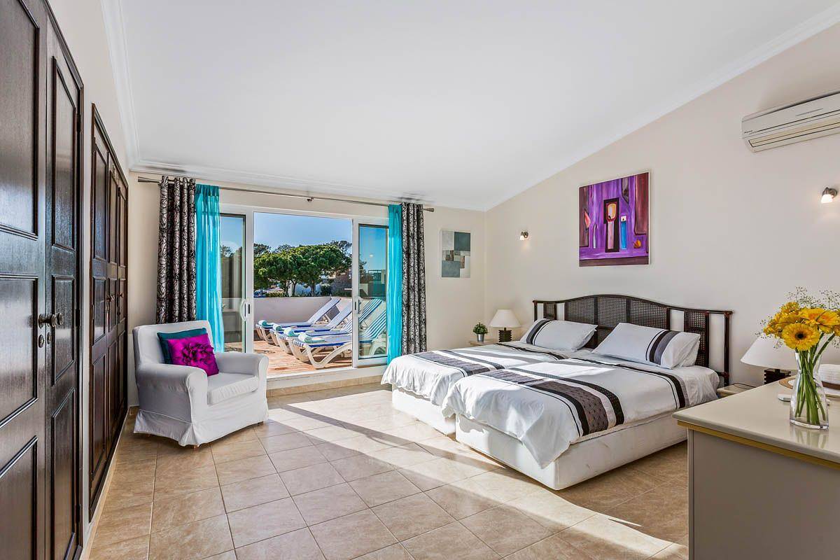 Villa Lobo in Vale do Lobo, Almancil