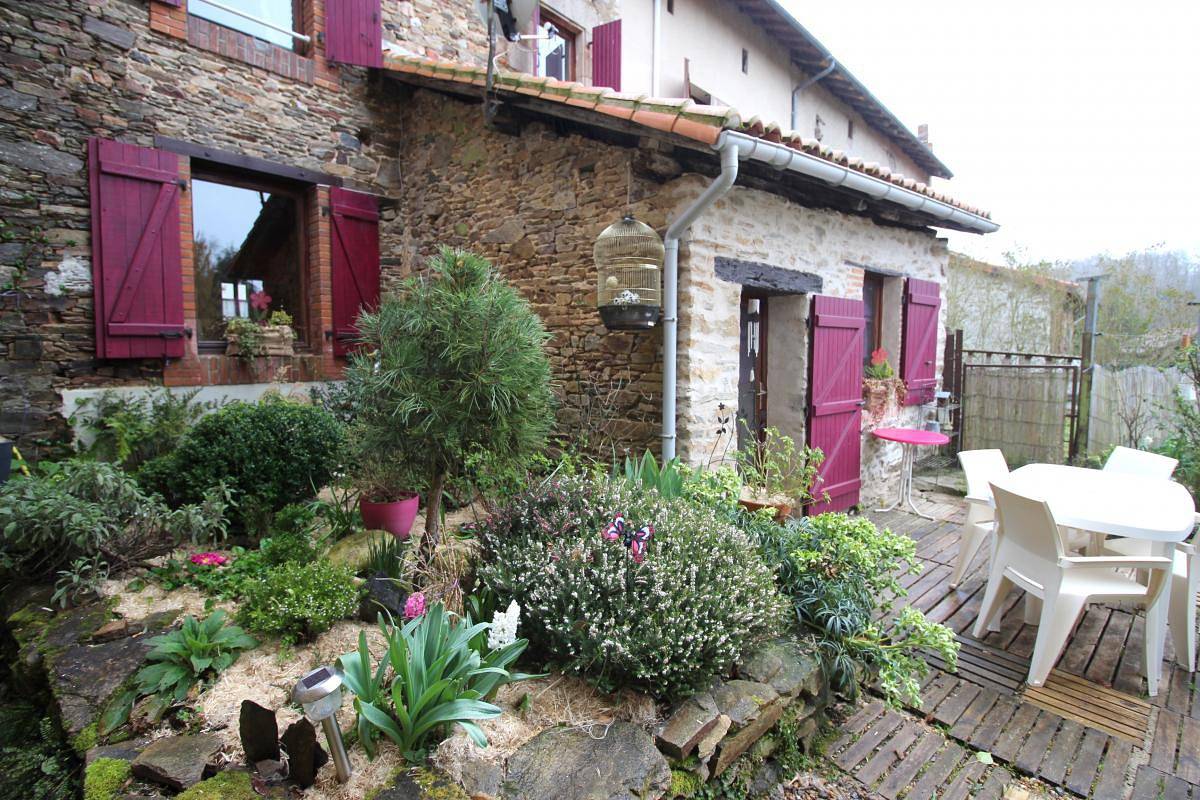 La Maison d'Anna in Champagnac-la-Rivière, Parc naturel régional Périgord-Limousin