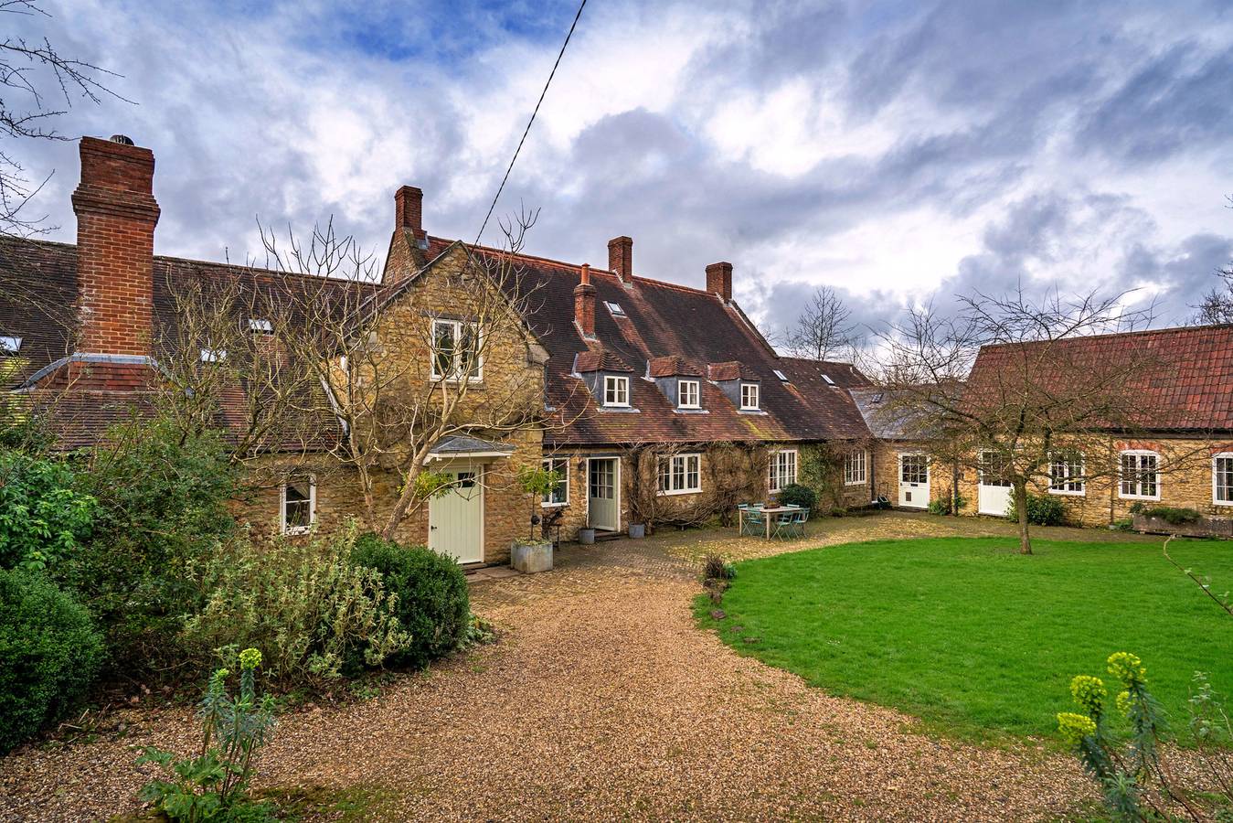 Holiday Home for 16 People in Cranborne Chase, South West England