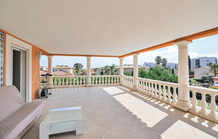 Modernes Apartment mit Pool und Terrasse – 2 km bis zur Küste in Frejus, Mittelmeerküste (Frankreich)