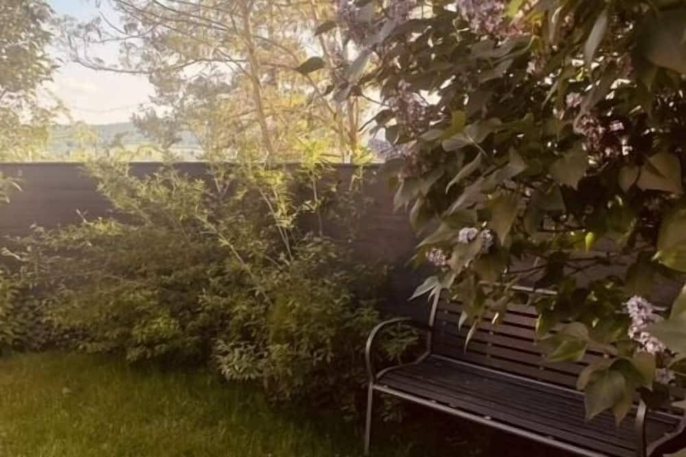 Ganze Wohnung, Ferienwohnung mit Wohn-/Schlafraum für bis zu 4 Personen in Zeil am Main, Fränkisches Weinland