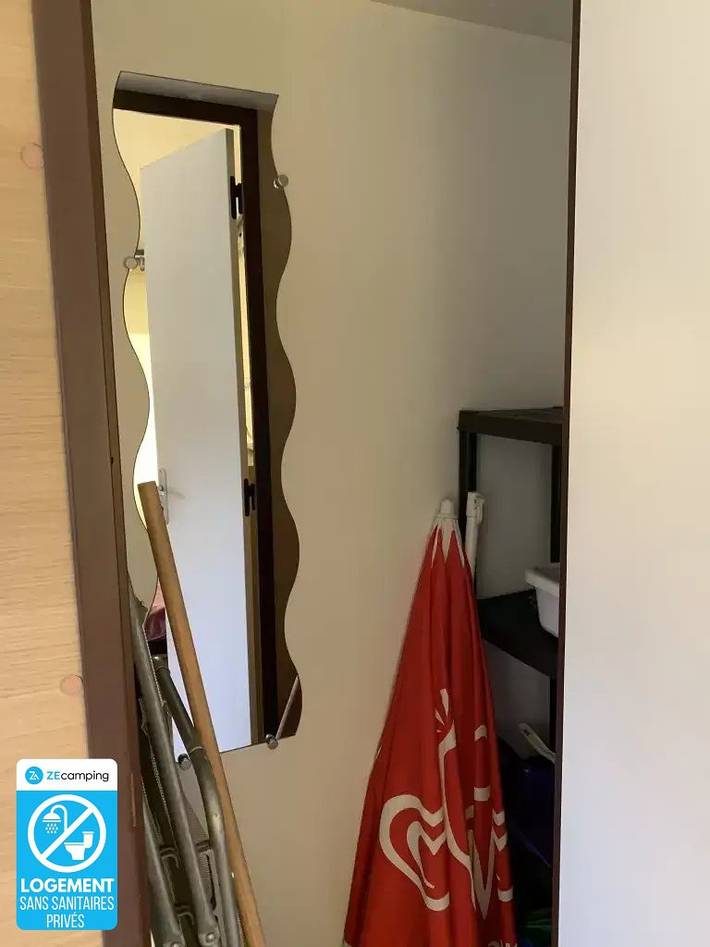 Tente pour 4 personnes, avec bassin pour enfant dans le Gard - 2