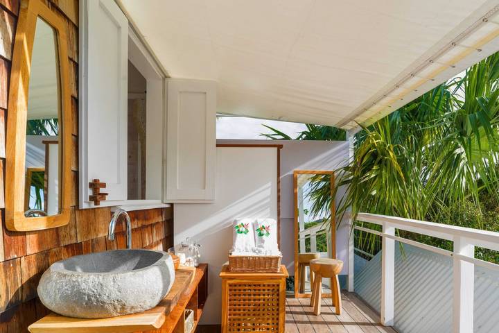 Location de vacances pour 2 personnes, avec terrasse et piscine dans Saint-Barthélemy - 2