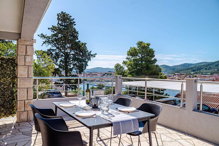 Ferienwohnung für 5 Personen, mit Garten, mit Haustier auf Korcula