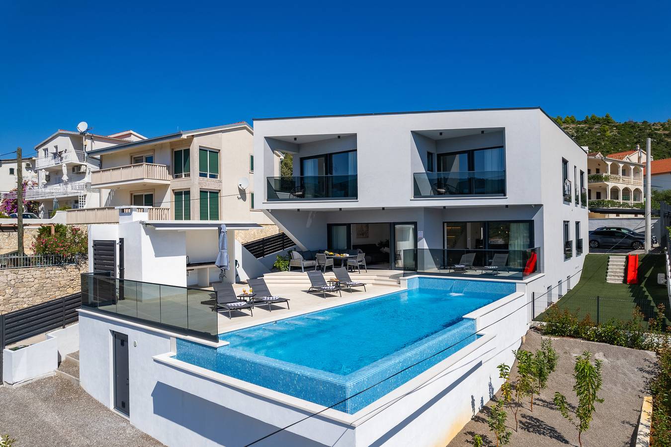 Charming Villa with Heated Pool, Balcony & 2.5km to Coastline in Marina, Split-Dalmatia