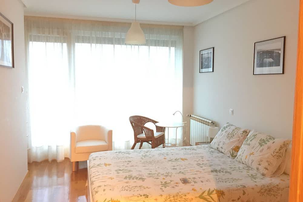 Apartamento entero, Apartamento Atlantis  2 Llaves + Plaza Parking Garaje Gratis + Wifi in Camargo, Costa de Cantabria