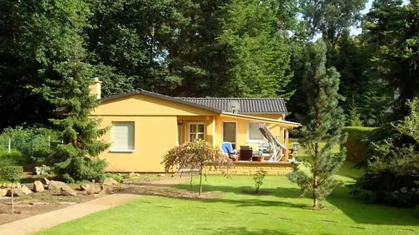 Ferienhaus für 4 Personen, mit Terrasse und Pool sowie Garten in Brandenburg - 3