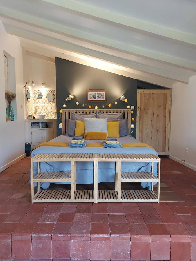Chambre d’hôte pour 2 personnes, avec Terrasse et Jardin à Vertheuil