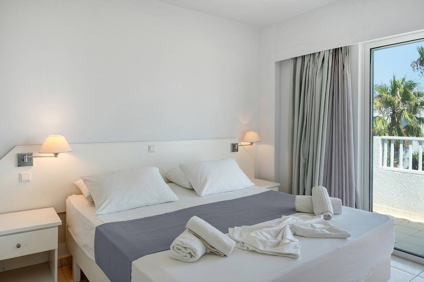 Geheel appartement, Appartement 'Evripides Family One -bedroom 3' met Gedeeld Zwembad, Gedeelde Tuin en Airconditioning in Kos
