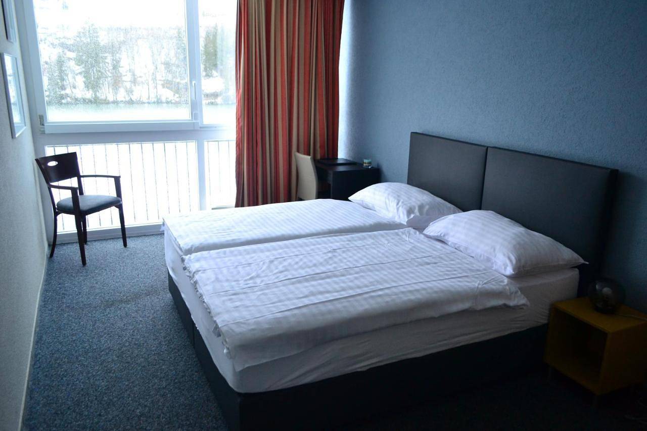 Double or Twin Room with Lake View in Les Brenets, Massif du Jura