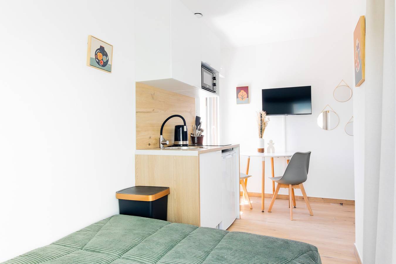 Entire studio, Le Mansardé in Meythet, Annecy (commune)