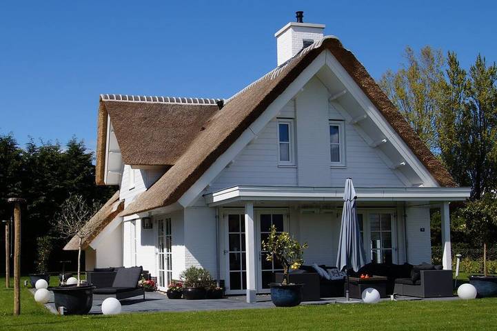 Geräumige und luxuriöse Wellness-Villa in Noordwijk mit großem Privatgarten in Noordwijk, Niederländische Nordsee